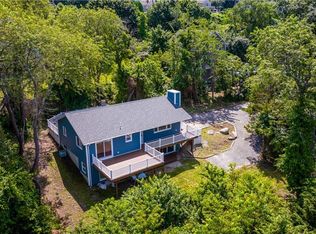 24 Bismark Ave, Tiverton, RI 02878
