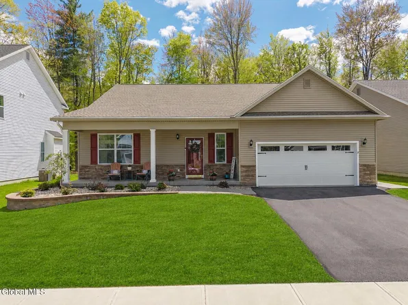 17 Appleton Street, Ballston Lake, NY 12019
