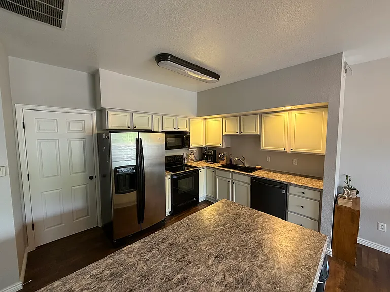 4023 S Carson St #A — Photo 8