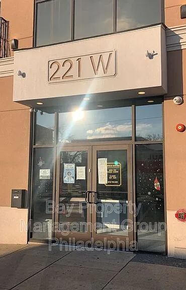 221 W Main St #3 — Photo 3