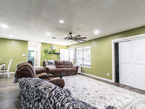5th image of 104 Hope Ln
