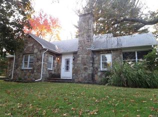 226 River Rd, Walden, NY 12586