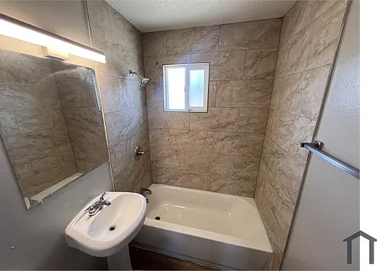 419 Dallas St NE #B — Photo 22