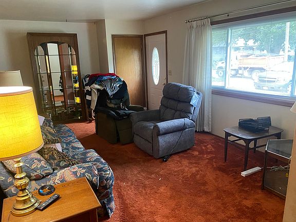 2nd image of 175 Wendover Dr