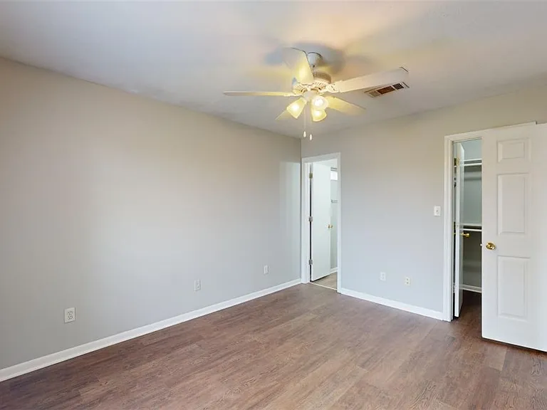 1507 Hollowhill Dr #B — Photo 11