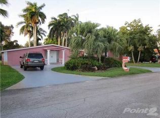 305 NE 151st St, Miami, FL 33162