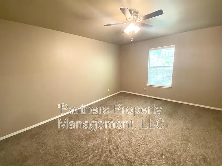 1526 N Addington Ave #1 — Photo 12