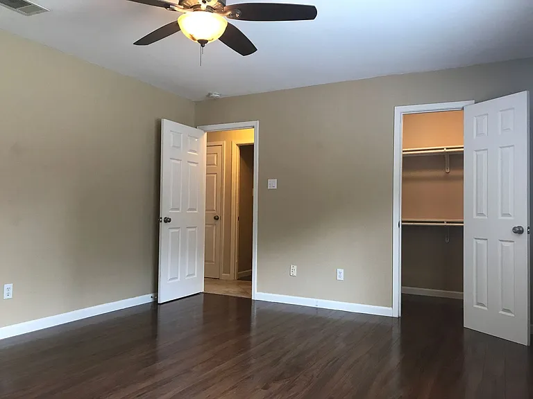 11638 Parkfield Dr — Photo 13