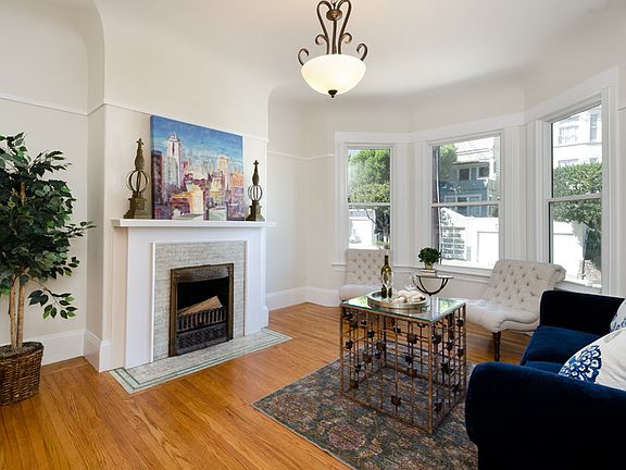 3rd image of 221 Eureka St