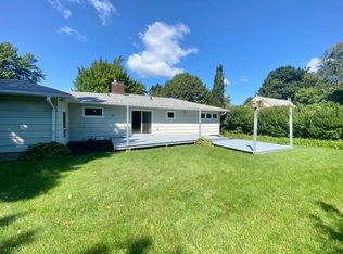 28 Alder Ln, Burlington, VT 05401