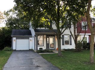 425 Attenborough Way, Grayslake, IL 60030
