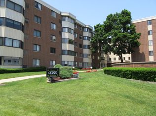 5500 Lincoln Ave #106, Morton Grove, IL