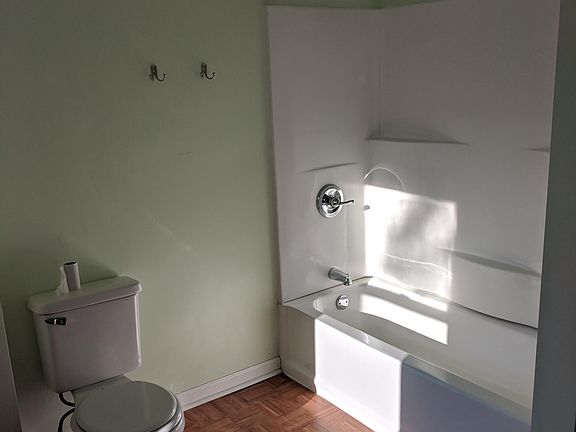 3rd image of 510 Church St