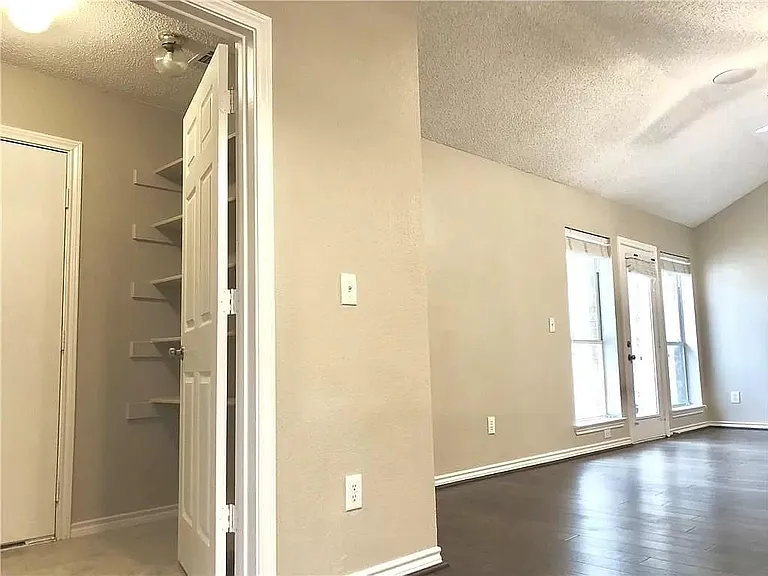 8000 Anchor St — Photo 20