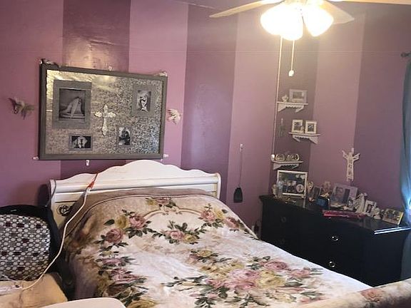 2nd image of 573 Cora Pl