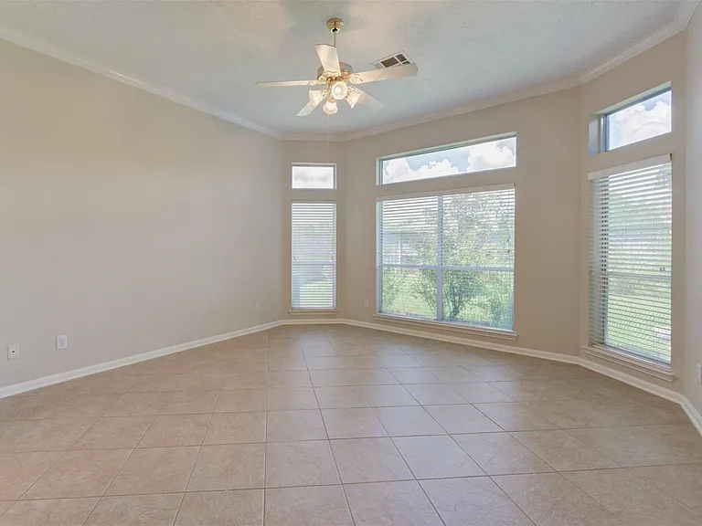 9026 Robinhoods Well Dr — Photo 26