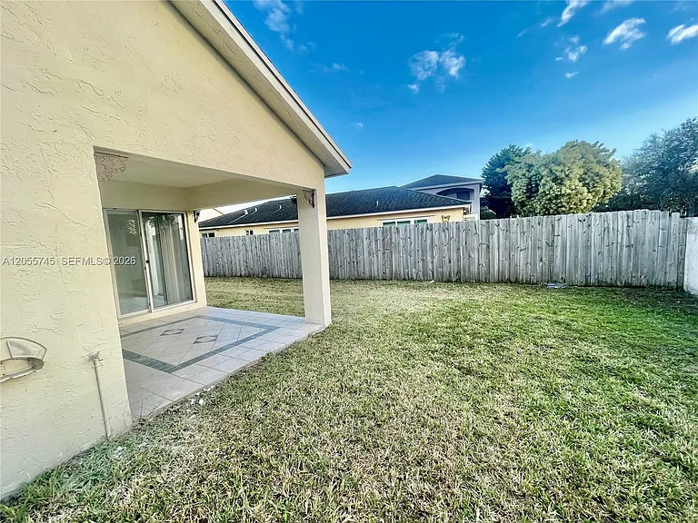 5508 NW 101st Ct — Photo 27