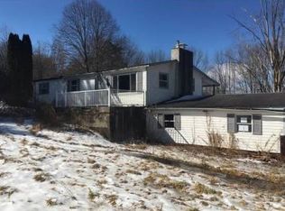106 Charles Court Rd, Brodheadsville, PA 18322