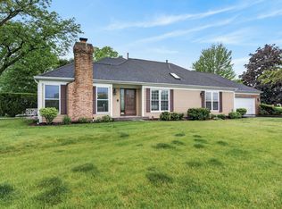 131 Camden Ct, Lincolnshire, IL 60069