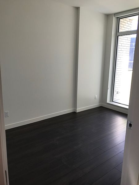 Vancouver Townhouse for rent - 3 Bedrooms — photo 14