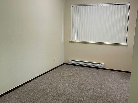 3rd image of 975 Nora Way #306