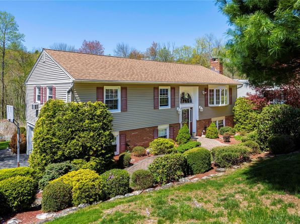 111 Red Mills Road, Mahopac, NY 10541