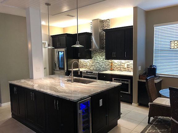 Newly updated kitchen 