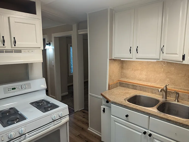 3099 Baker Rd — Photo 8