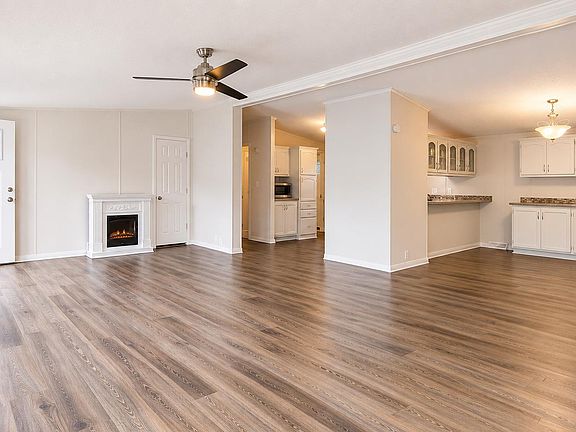 5th image of 295 Bud Ln