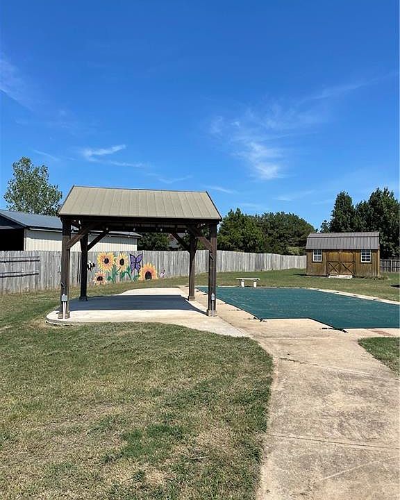 1st image of 4054 Twelve Oaks Dr #4