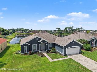 423 Stonehenge Cir, Rockledge, FL 32955