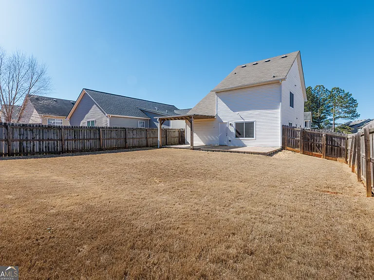 45 Chandler Field Dr — Photo 3