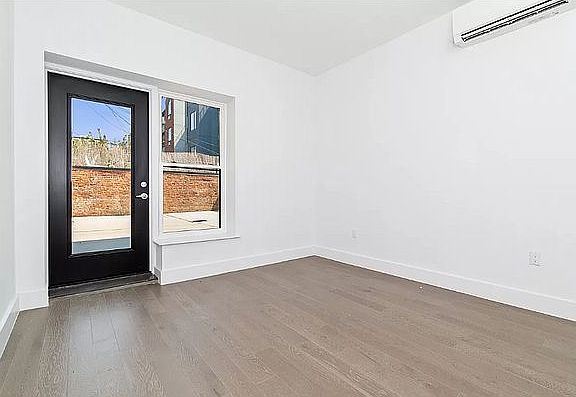 2nd image of 154 Graham Ave #1