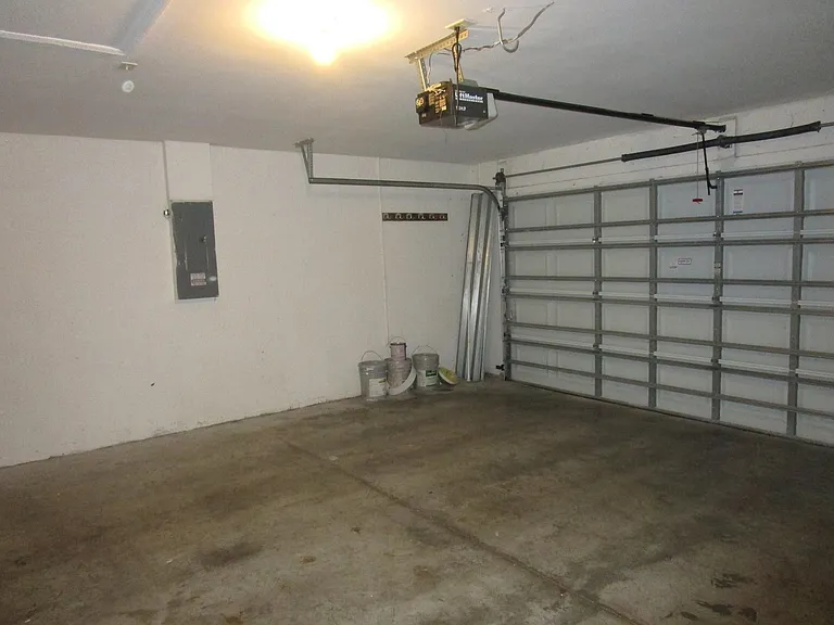 3514 NE 12th Ct — Photo 28