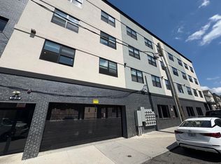 127 16th Ave #214, Paterson, NJ 07501