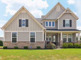 3232 Purple Ash Dr, Zionsville, IN 46077