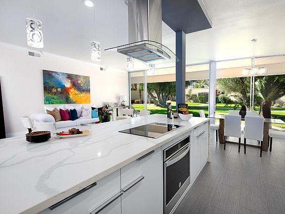 5th image of 280 Desert Lakes Dr