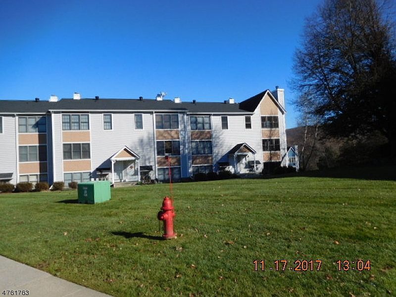 1st image of 68 Heritage Ln
