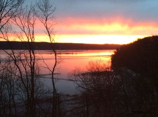 1704 Lake Rd, Altoona, WI 54720