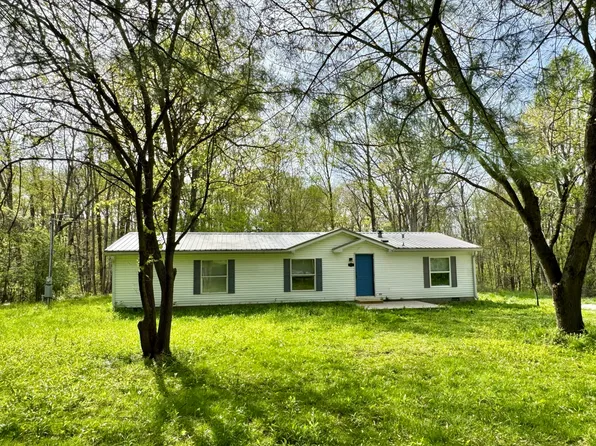 1315 Deer Creek Dr, Greencastle, IN 46135
