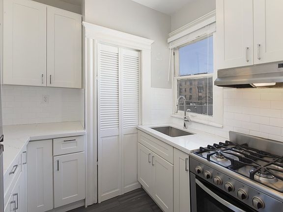 2nd image of 2888 16th St APT 8
