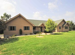 S2967 Fairway Dr, Reedsburg, WI 53959