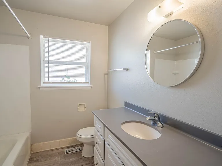 5021 S 85th East Ave — Photo 12