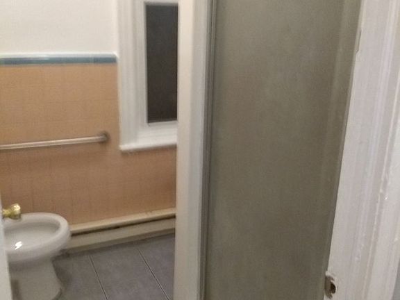 5th image of 4520 N Broad St APT 1