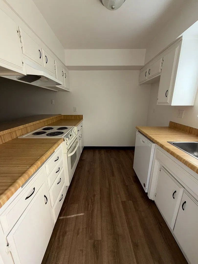 072- 4413 Isla Verde Street — Photo 3