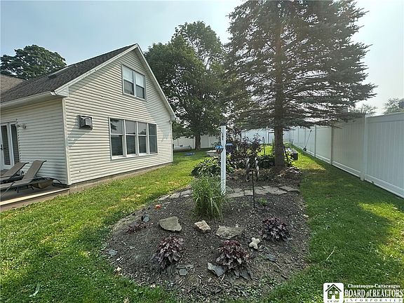 4th image of 8013 Brownell Rd
