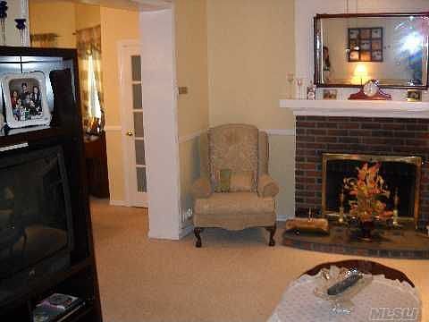 3rd image of 69 Rhame Ave