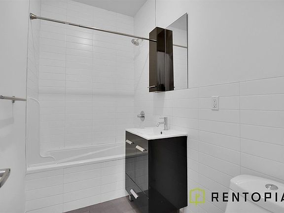 5th image of 34 Meserole St #2Z