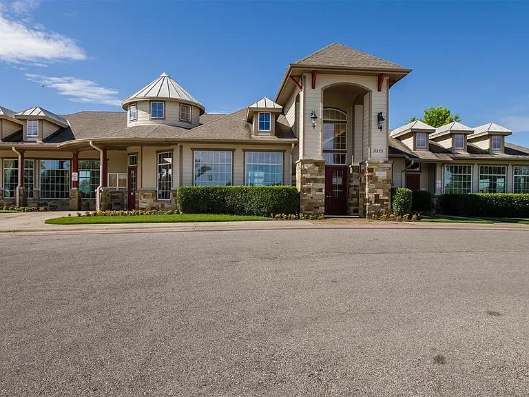 14501 Bryce Ln — Photo 40