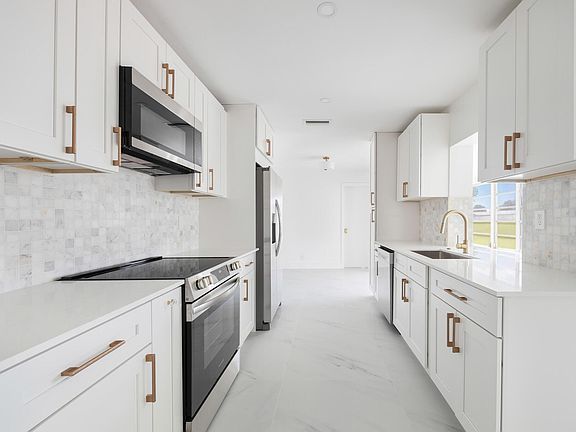 2nd image of 8508 NW 59th Place